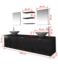 Dix pièces pour salle de bains avec lavabo et robinet noir